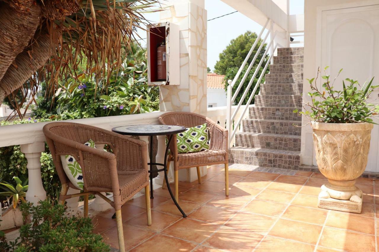 Hostal La Paloma I Calpe Bagian luar foto